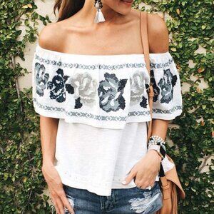 FREE PEOPLE | White Off-Shoulder Embroidery Stitch Floral Peasant Top Sz XS